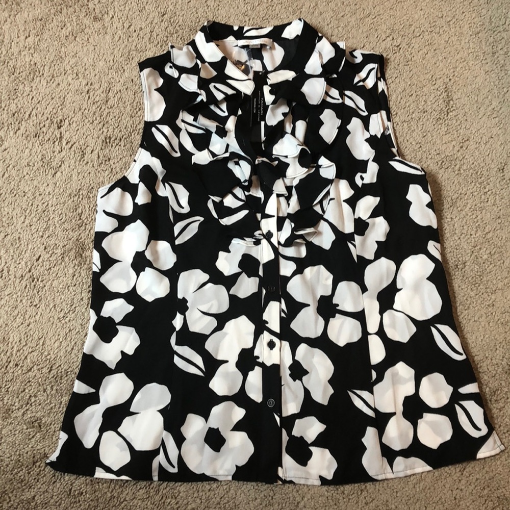 🎉HP x2🎉🌺NEW🌺 Tahari ASL Double Ruffle Blouse🌺